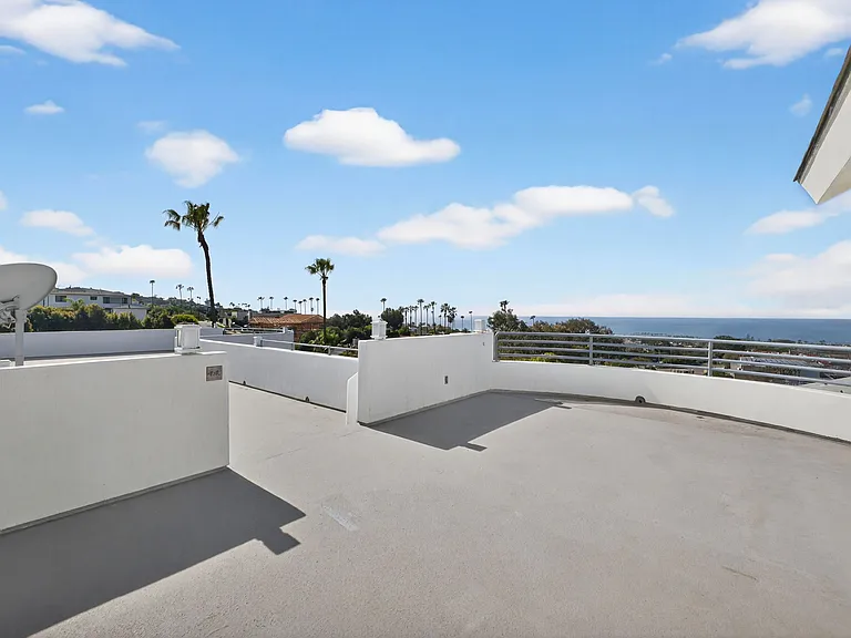 6706 Avenida Manana — Photo 2
