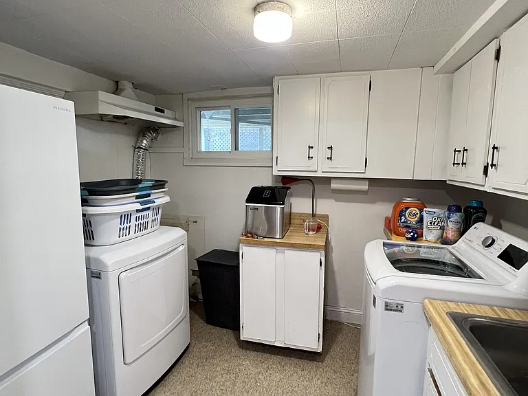 68 Winsor Ave — Photo 39