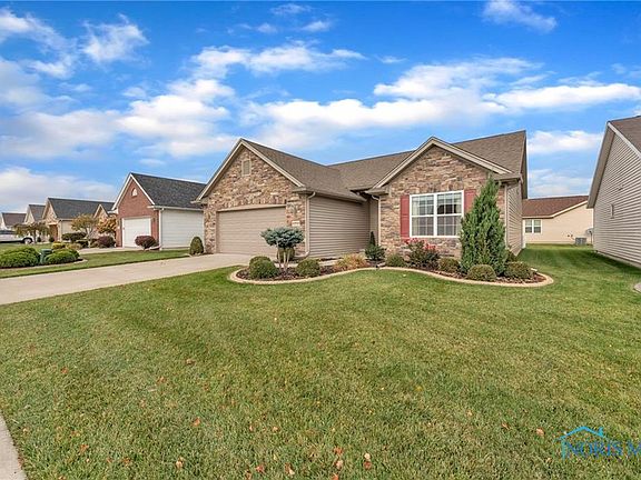 2nd image of 10930 S Lakes Dr