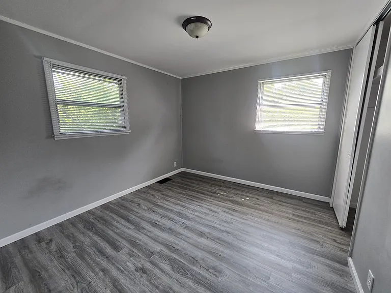 1737 E Bowman St — Photo 6