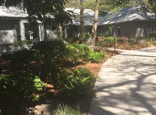 4 Albemarle Pl, Hilton Head Island, SC 29928
