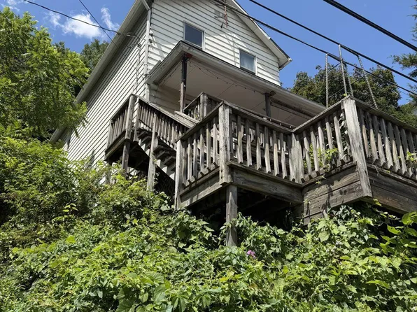 1001 W Main St, Plymouth, PA 18651