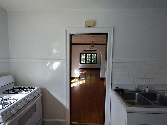 5th image of 1022 15th St #2