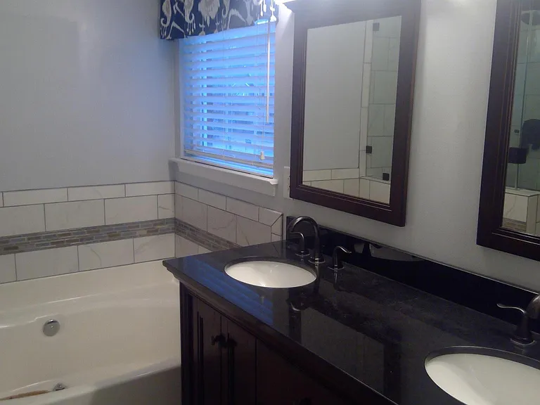 305 Sweetwater Ct — Photo 19