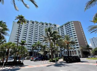 2899 Collins Ave APT 904, Miami Beach, FL 33140