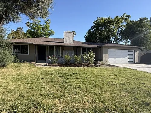 6820 Lincoln Oaks Dr Photo 1