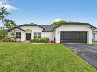 15072 SW 10th St, Sunrise, FL 33326