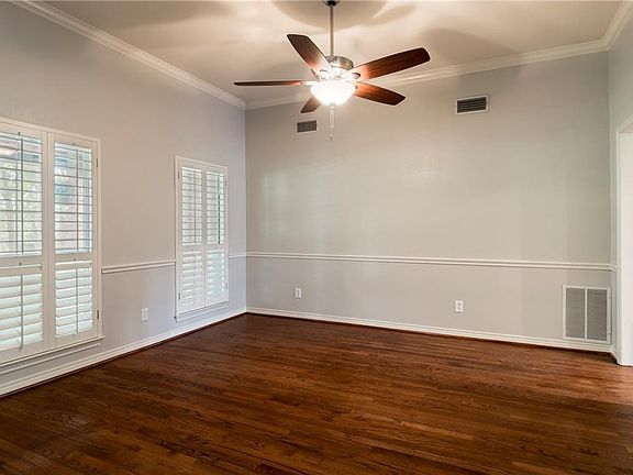 5th image of 212 Covey Ln