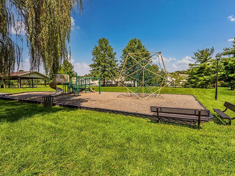 5621 Queen Anne Ct — Photo 59
