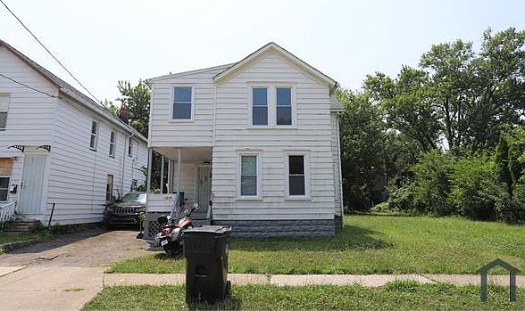 1st image of 8910 Vineyard Ave #Up