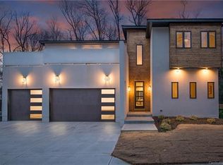 2930 Springs Dr, CHARLOTTE, NC 28226