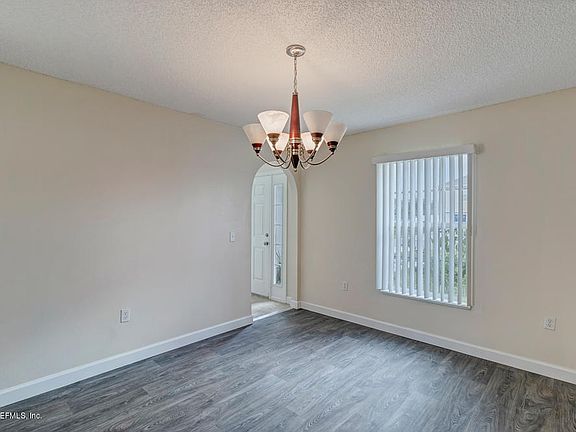 5th image of 8786 Lancashire Dr