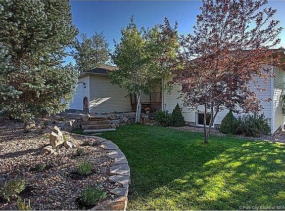 2nd image of 6164 N Park Ridge Dr