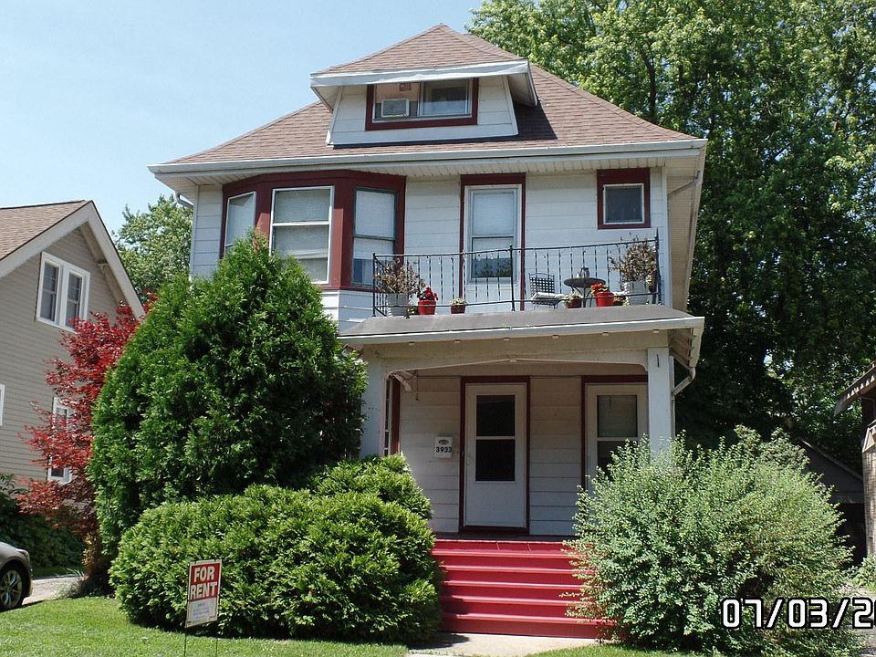 1st image of 3933 N Maryland Ave
