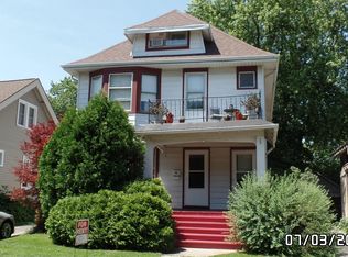 3933 N Maryland Ave, Shorewood, WI 53211