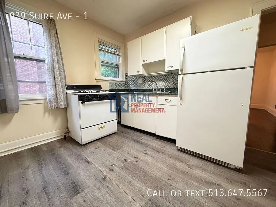 1 bed, 1.0 bath, $950 — Photo 2