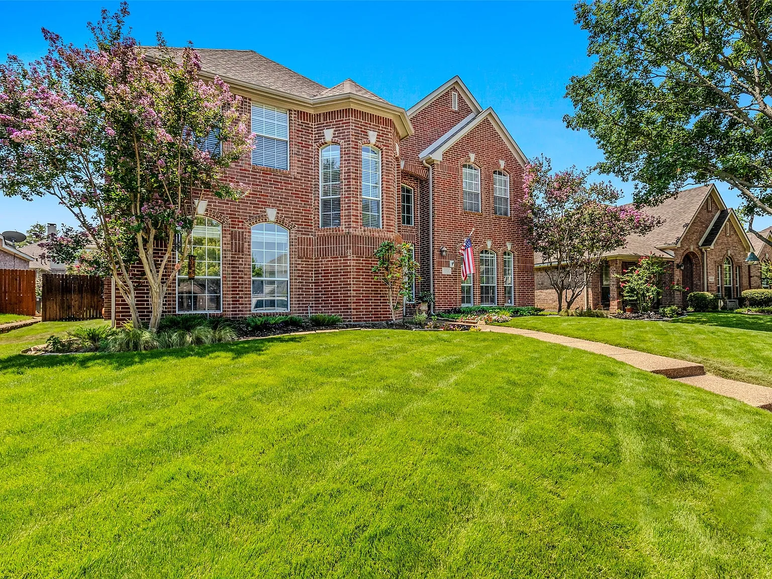 5 bed, 3.0 bath, 3041 sqft, $3,750 — Photo 1