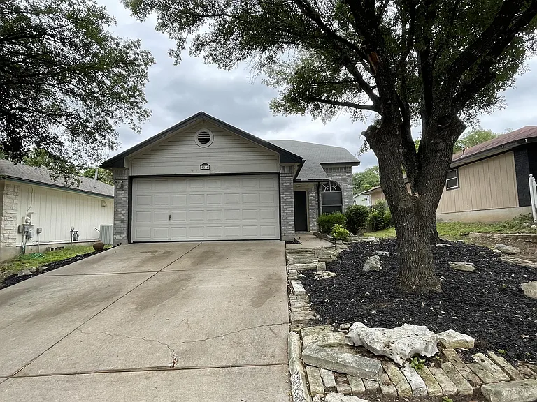 9236 Vigen Cir — Photo 1