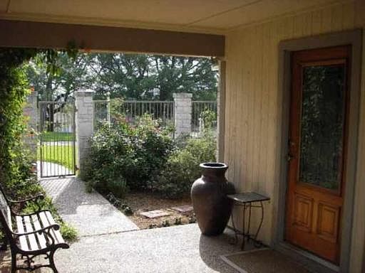 5th image of 225 Cave Springs Dr