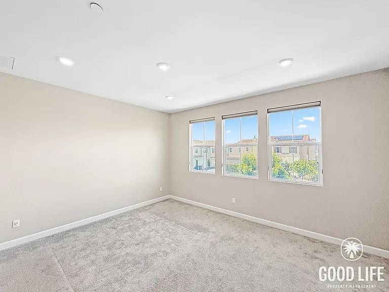 1109 Delpy View Point — Photo 7