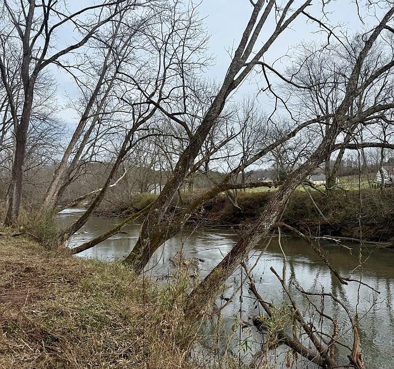 1st image of 14 Valley Hideaway Dr