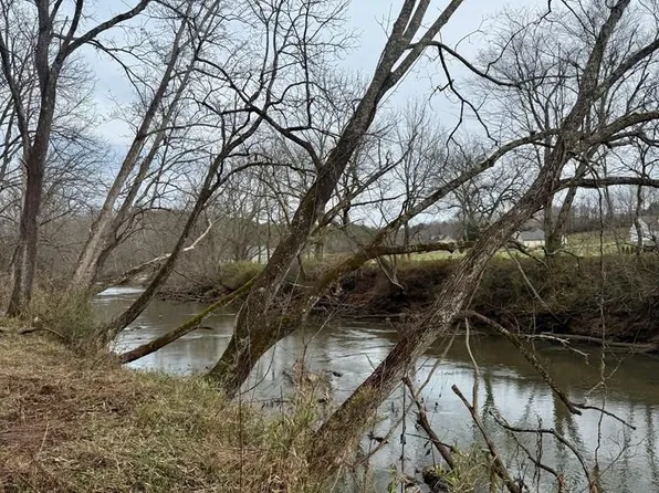 14 Valley Hideaway Dr, Hayesville, NC 28904