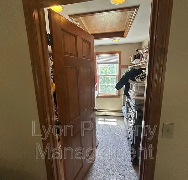 212 Tiffany St — Photo 25