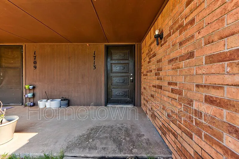 2 bed, 2.0 bath, 1053 sqft, $1,395 — Photo 3