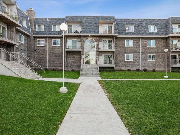 838 McIntosh Ct APT 306