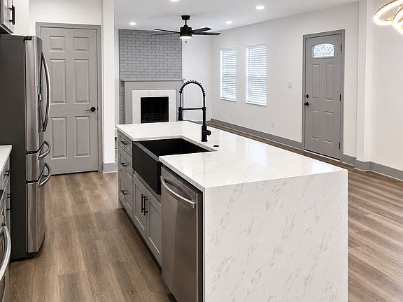 5th image of 3051 Delmar Ln NW