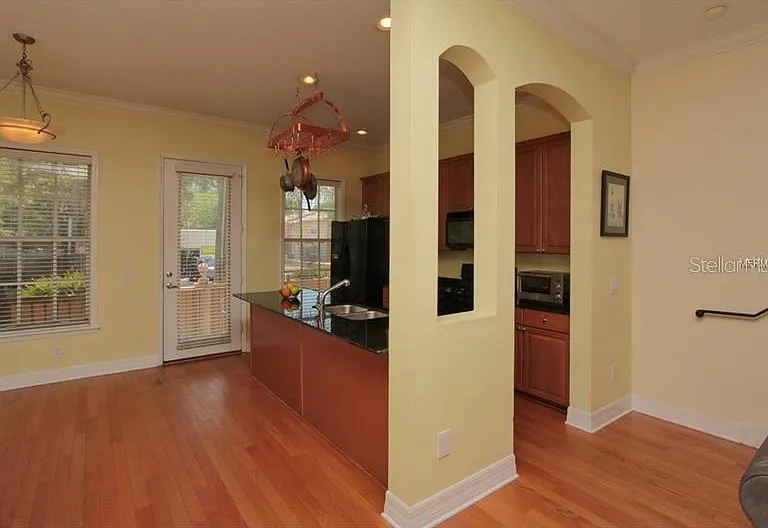 2902 Hansen Manor Ln — Photo 8