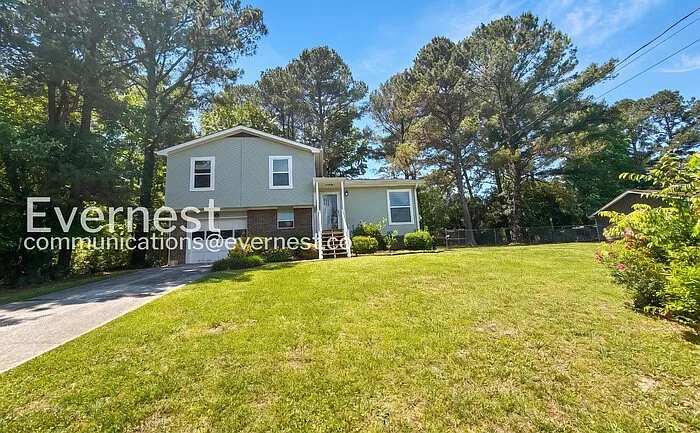137 Jason Ct — Photo 1