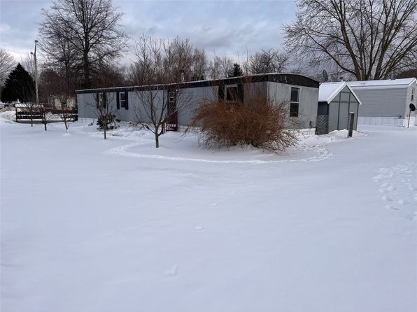 421 Oak Ridge Pl, Girard, PA 16417