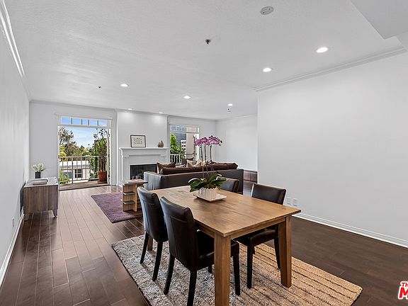 4th image of 1040 4th St Unit 302