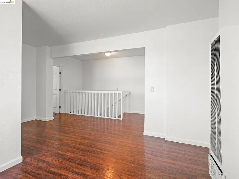 400 Bissell Ave #402 — Photo 7
