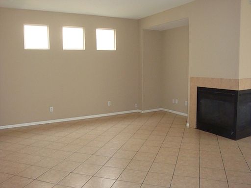 4th image of 2304 S Nightshade Ln