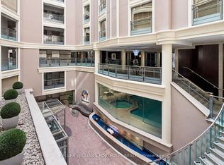2727 Yonge St #702, Toronto, ON