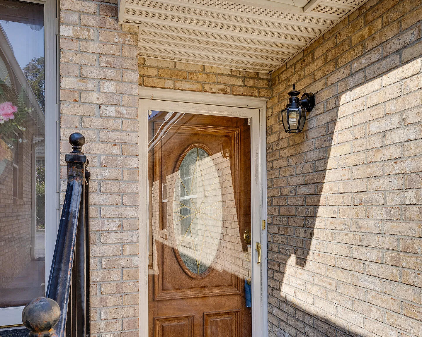 4 bed, 2.5 bath, 2010 sqft, $2,000 — Photo 3