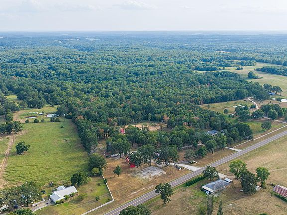 3rd image of 1610 Highway 64