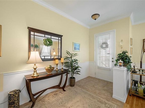 4th image of 8026 Hampton Lake Dr