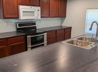 31642 Hillside Dr, Deland, FL 32720