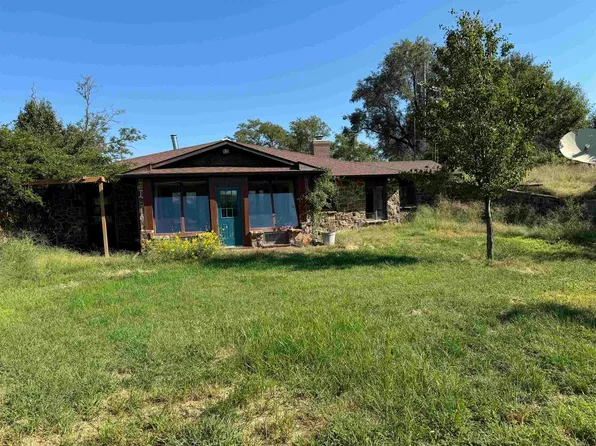 306 SE 40th Ave, Great Bend, KS 67530