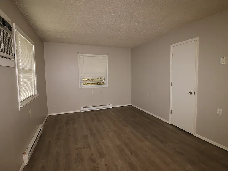 23053 Main St #13 — Photo 10