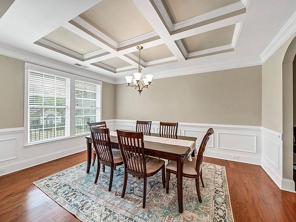 4th image of 250 Thacher Loop