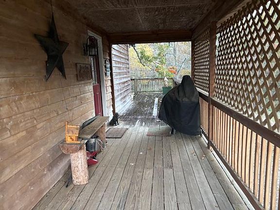 4th image of 113 Cypress Ln