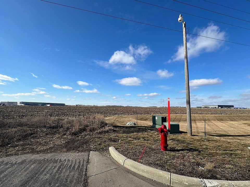 1st image of Carlson Dr