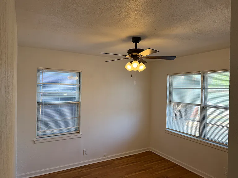 2800 W Fuller Ave — Photo 12