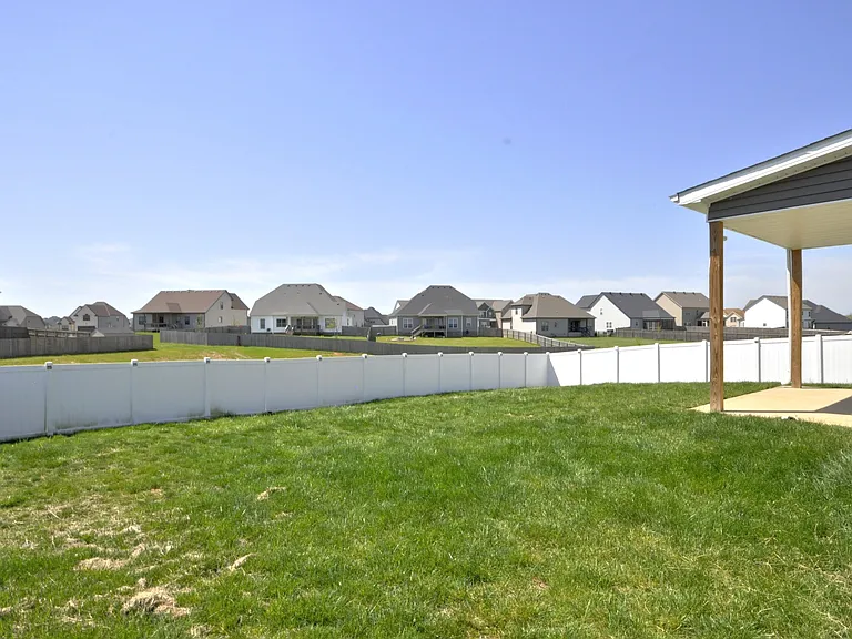 279 Bluebriar Trce — Photo 62