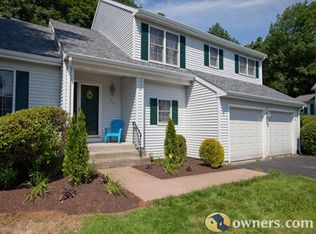 140 Country Side Dr, Rocky Hill, CT 06067