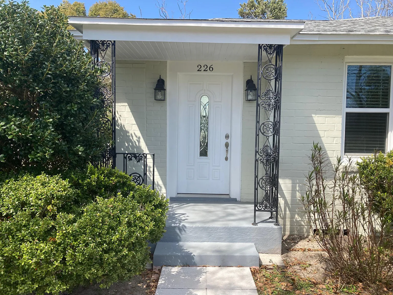 226 Bryant Rd — Photo 2